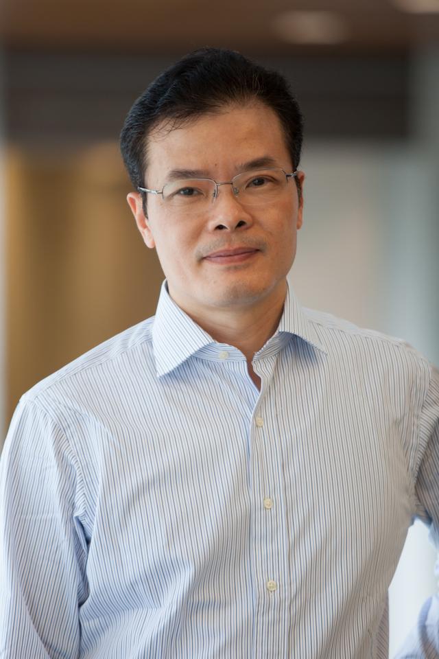 Picture of Weiguo Han